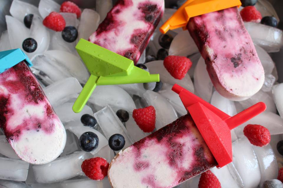 Healthy Mixed Berry Yogurt Pops 1