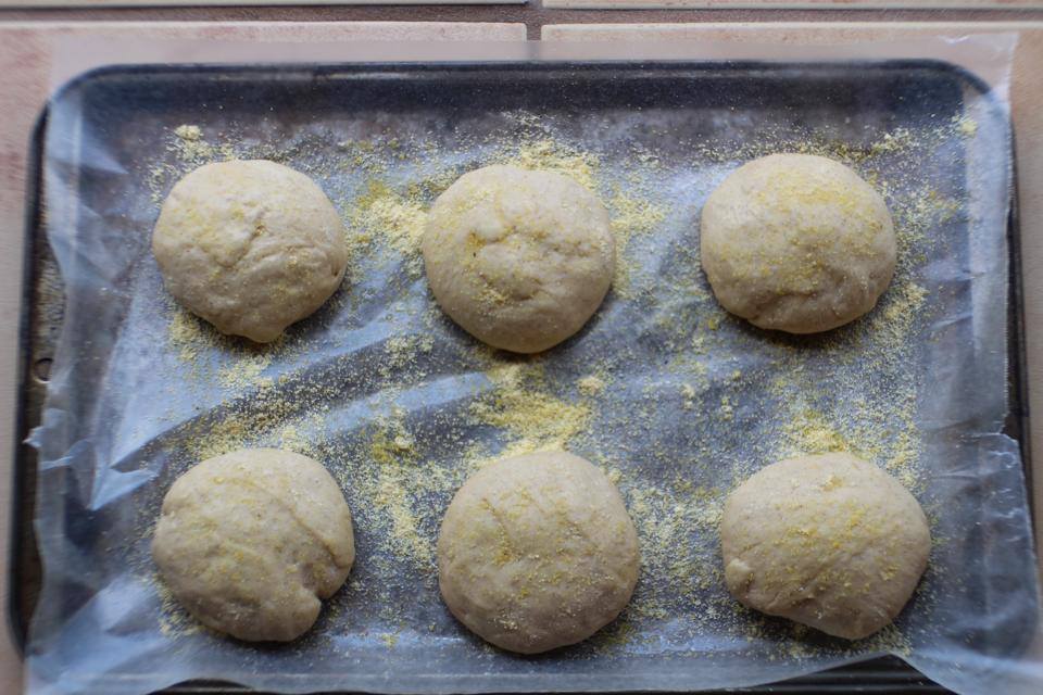 Cinnamon Vanilla English Muffins Recipe: Easy & Tasty 4