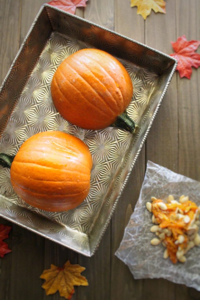 Homemade Roasted Pumpkin Puree: Easy & Delicious 3